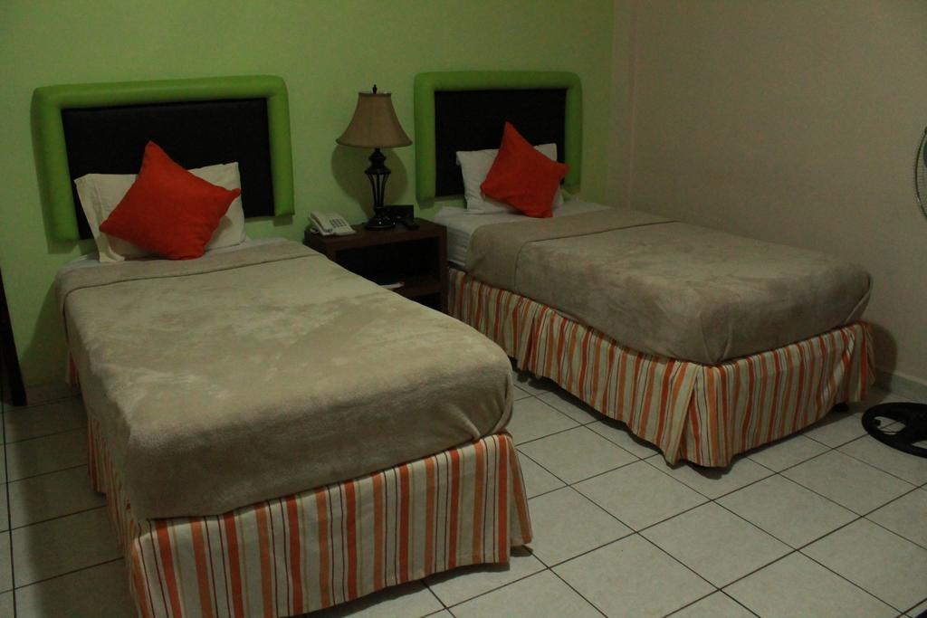 تيجوسيجالبا Hotel Casa Las Lomas المظهر الخارجي الصورة