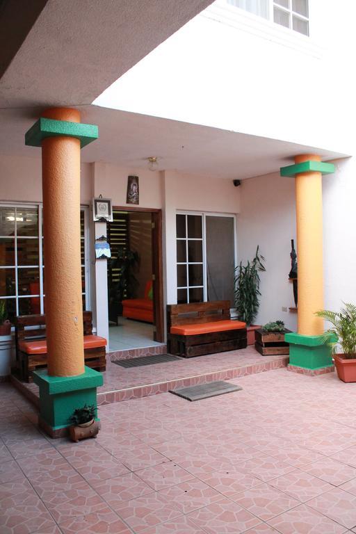 تيجوسيجالبا Hotel Casa Las Lomas المظهر الخارجي الصورة